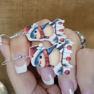 🔥LAST PAIR🔥 WINTERBERRY BIRD HOLIDAY EARRINGS